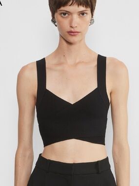 Aritzia Babaton Sculpt Knit Greek Tank - Black, XS